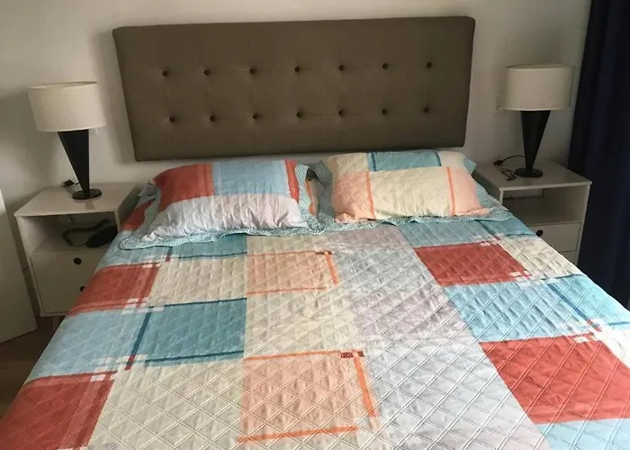Apartamento Bem Localizado Em Pinheiros.