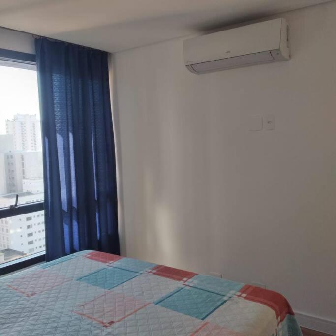 Bem Localizado Em Pinheiros. Apartamento